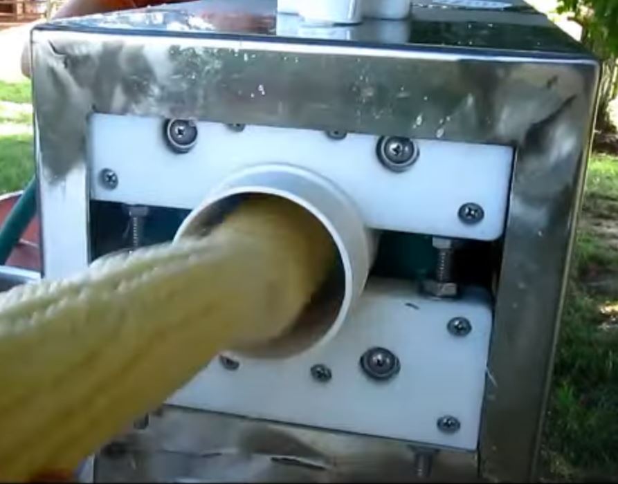 Rent Corn De-Silker, 4 Brush, 1/3 HP Motor, Water (1)