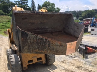 Concrete Bucket, Manual Pour, 3/4 Yard (1)