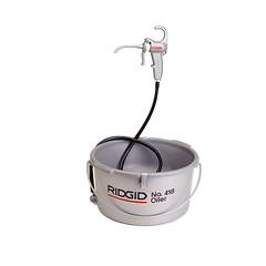 Oiler and Bucket for Manual Pipe Threading
