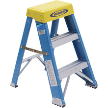 6002 2 ft Type I Fiberglass Step Stool