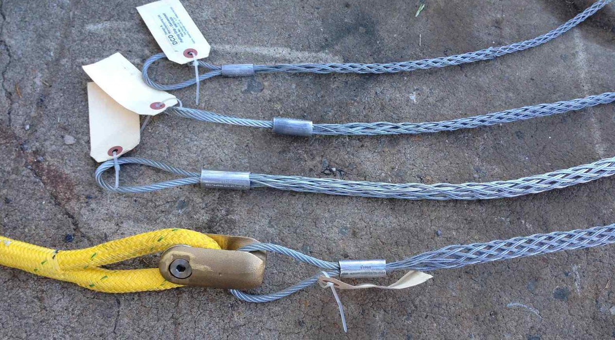 4000LB Cable Puller/Tugger w/ 400' Pulling Rope (0)