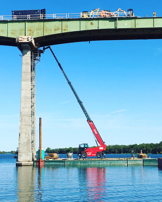 Magni Rotating Telehandler 98' 13,000 lbs Roto Boom