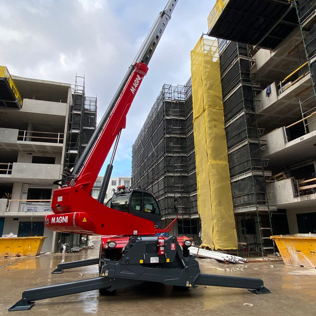 What Is Roto Is a ROTO BOOM Rotating Telehandler a Crane? What is a Rotoboom? — Gap ...