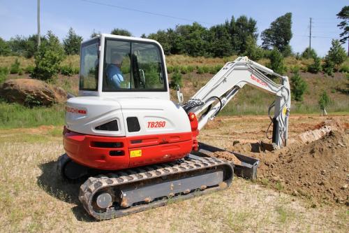 Rent a Takeuchi Excavator Digger 6 Ton w/ Hydraulic Thumb (2)