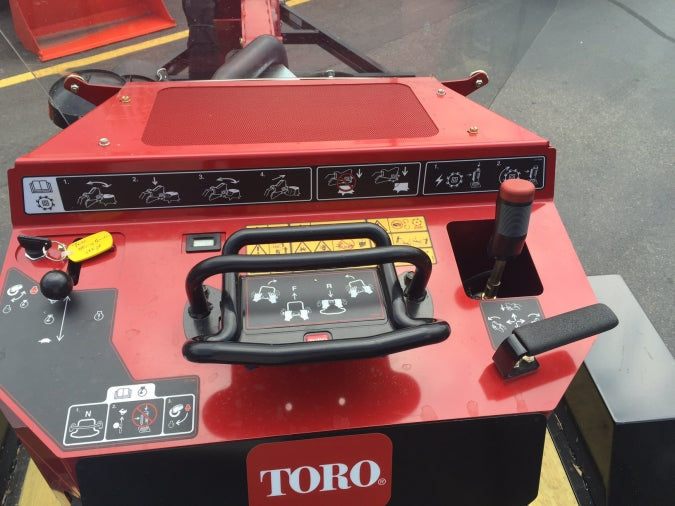 Toro Stump Grinder, 38 HP, Hydraulic Cutter Swing (2)