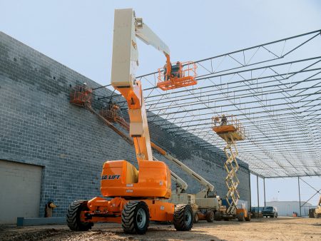 Rent JLG 860AJ 80' Articulated Boom Lift (1)
