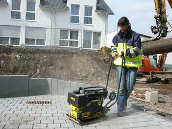 Paver Mat Rental, for a 2,200 Lb. Plate (0)
