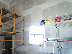Rent a Work Light, 175 Watt Metal Halide, Wobble (2)
