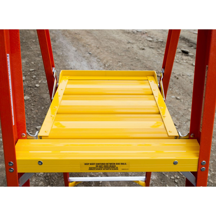 PD6204 Type IA Fiberglass Podium Ladder