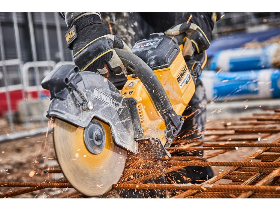 Rent a Cut-Quick FlexVolt Cut-off Saw, 60V Battery, 9" Blade (3)