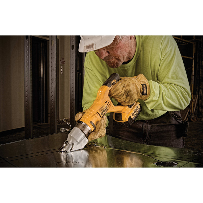 18 Ga Metal Cutting Shear, Cordless, w/ 2 Batteries & Charger