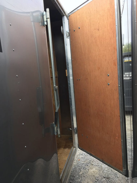 Rent a 16' Enclosed Trailer (8)
