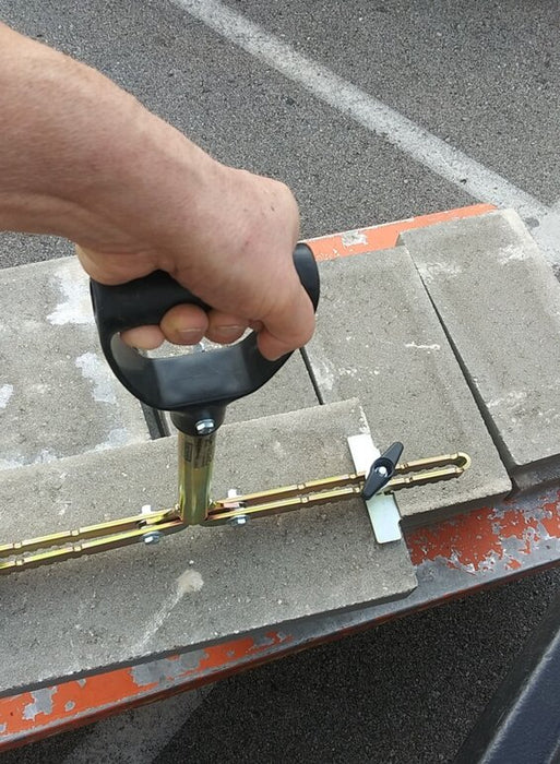 Paver and Tile Lifter. 150lb Capacity, 20"- 31.5" (3)