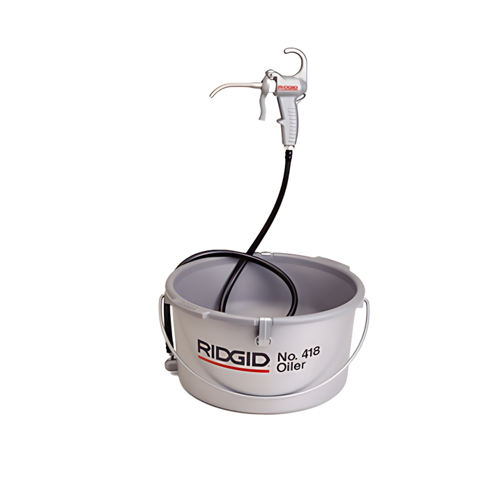 Oiler and Bucket for Manual Pipe Threading