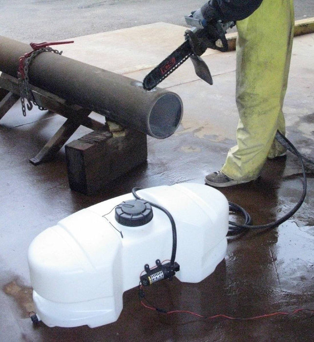 15 Gal Portable Water Tank with 20V DeWalt Battery (2)