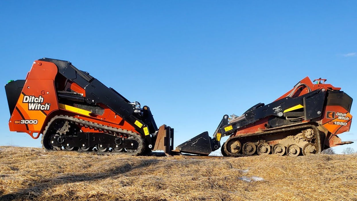 Ditch Witch SK1550 Stand On Loader - Medium (3)