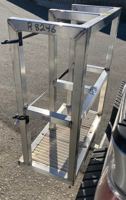 2 Propane Tank Vehicle Carrier, for 100LB Propane Tanks (6)