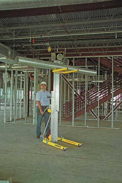 Rent a Sumner 12' HVAC lift. 450 lb. lift cap. (0)